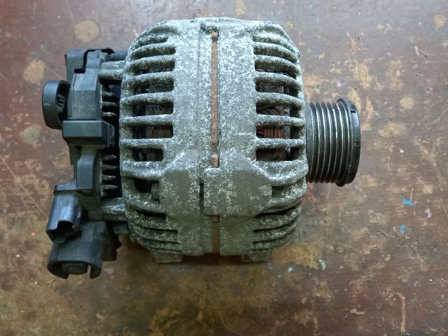 bontott CITROËN C4 PICASSO Generátor