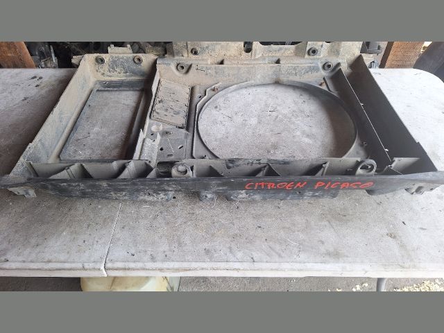 bontott CITROËN C4 PICASSO Homlokfal (Üres lemez)