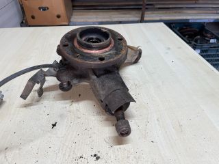 bontott CITROËN C4 PICASSO Jobb első Csonkállvány Kerékaggyal