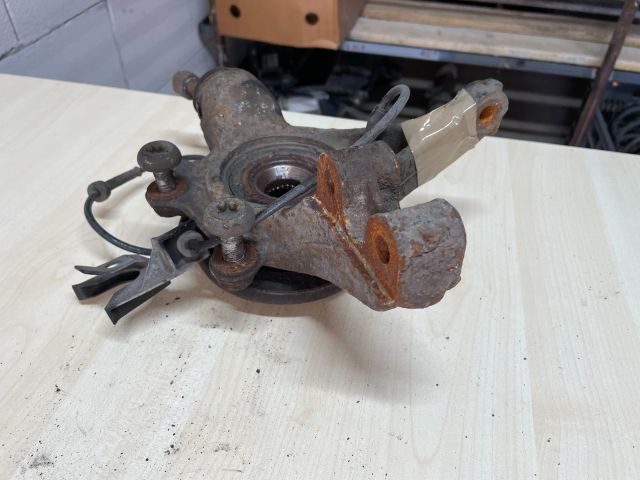 bontott CITROËN C4 PICASSO Jobb első Csonkállvány Kerékaggyal