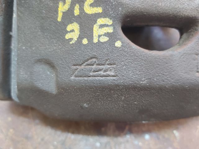 bontott CITROËN C4 PICASSO Jobb első Féknyereg Munkahengerrel