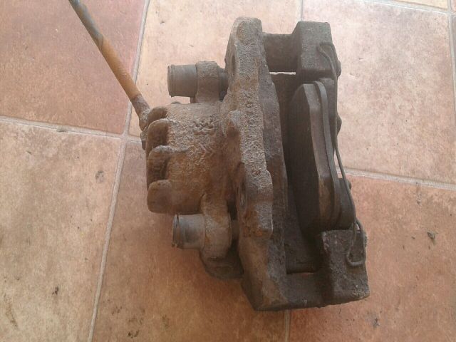 bontott CITROËN C4 PICASSO Jobb első Féknyereg Munkahengerrel