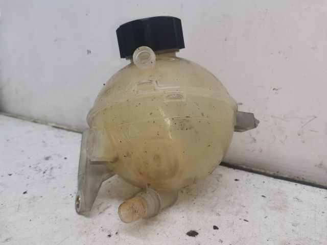 bontott CITROËN C4 PICASSO Kiegyenlítő Tartály