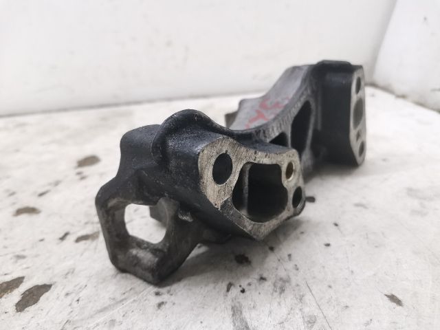 bontott CITROËN C4 PICASSO Motor Tartó Bak (Fém)