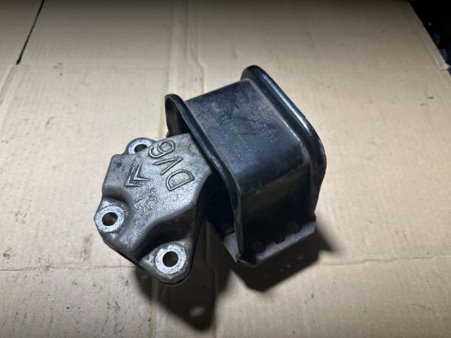 bontott CITROËN C4 PICASSO Motor Tartó Bak Jobb