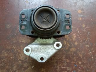 bontott CITROËN C4 PICASSO Motor Tartó Bak Jobb