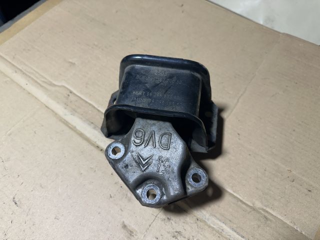 bontott CITROËN C4 PICASSO Motor Tartó Bak Jobb