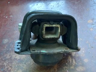 bontott CITROËN C4 PICASSO Motor Tartó Bak Jobb