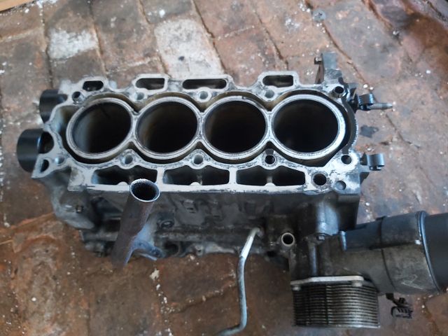 bontott CITROËN C4 PICASSO Motorblokk (Fűzött)