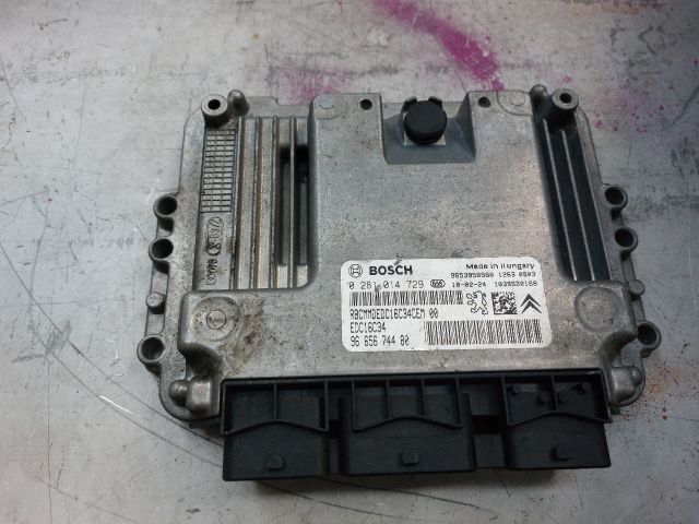 bontott CITROËN C4 PICASSO Motorvezérlő