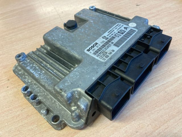 bontott CITROËN C4 PICASSO Motorvezérlő