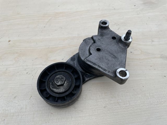 bontott CITROËN C4 PICASSO Szíjfeszítő Görgő