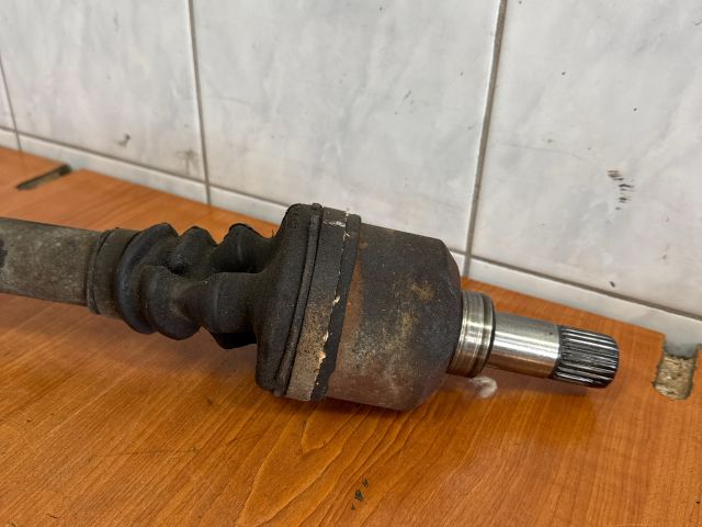 bontott CITROËN C4 PICASSO Bal Féltengely