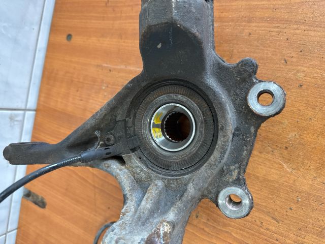 bontott CITROËN C4 PICASSO Jobb első Csonkállvány Kerékaggyal