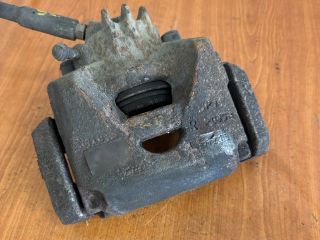 bontott CITROËN C4 PICASSO Jobb első Féknyereg Munkahengerrel