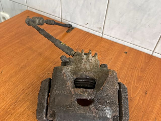 bontott CITROËN C4 PICASSO Jobb első Féknyereg Munkahengerrel