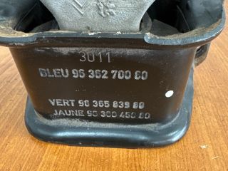 bontott CITROËN C4 PICASSO Motor Tartó Bak Jobb