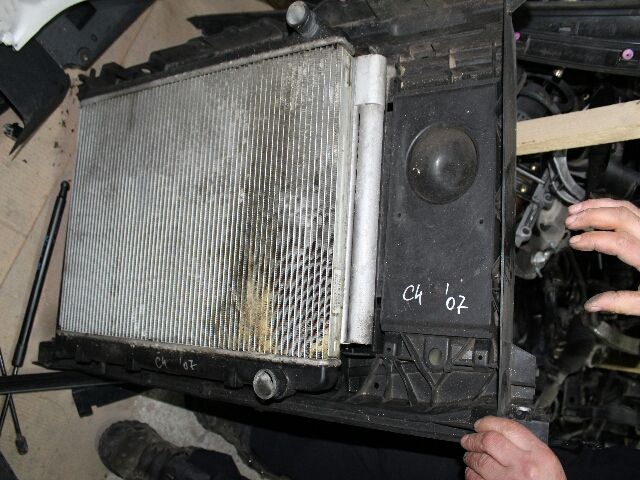 bontott CITROËN C4 PICASSO Vízhűtő Radiátor (Klímás)