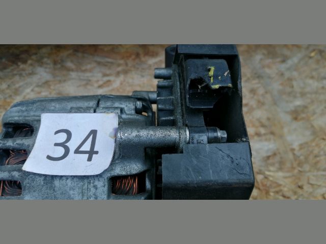 bontott CITROËN C4 PICASSO Generátor