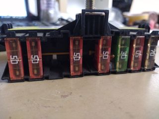 bontott CITROËN C4 PICASSO Biztosítéktábla Motortér