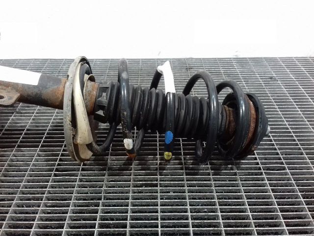 bontott CITROËN C4 PICASSO Első Rugó