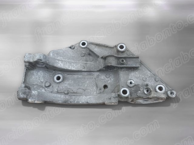 bontott CITROËN C4 PICASSO Generátor Tartó Bak