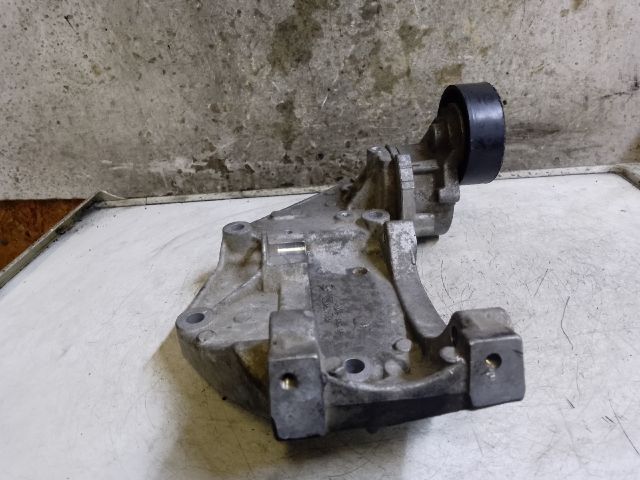 bontott CITROËN C4 PICASSO Generátor Tartó Bak