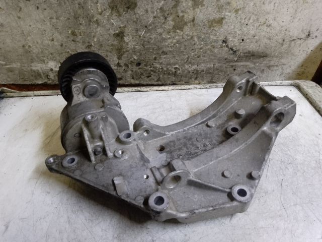 bontott CITROËN C4 PICASSO Generátor Tartó Bak