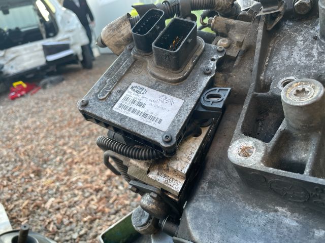 bontott CITROËN C4 PICASSO Robotváltó Léptetőmotor (Elektromos)