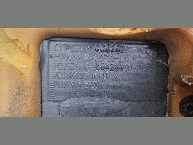 bontott CITROËN C4 PICASSO Felső Motorburkolat