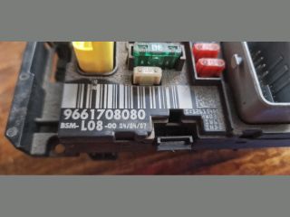 bontott CITROËN C4 PICASSO Biztosítéktábla Motortér