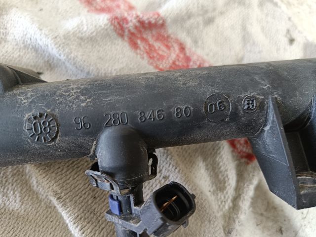 bontott CITROËN C4 PICASSO Porlasztó Sor / Híd