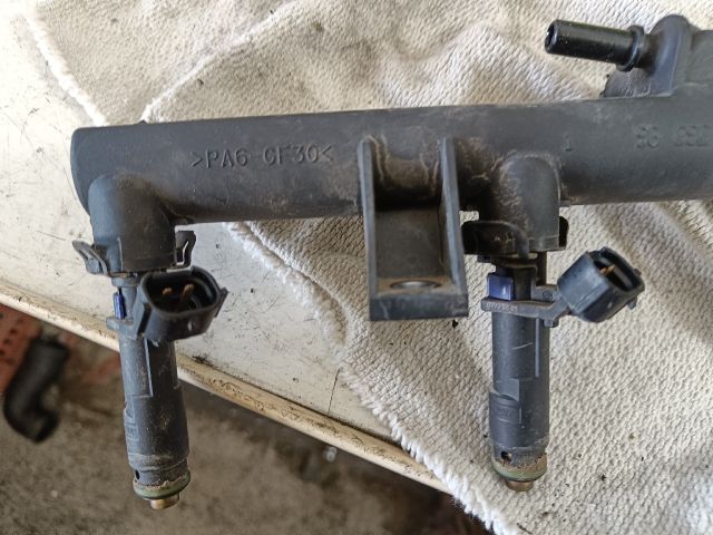 bontott CITROËN C4 PICASSO Porlasztó Sor / Híd