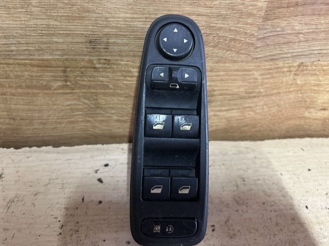 bontott CITROËN C4 PICASSO Ablakemelő Kapcsoló Négyes / Kettes