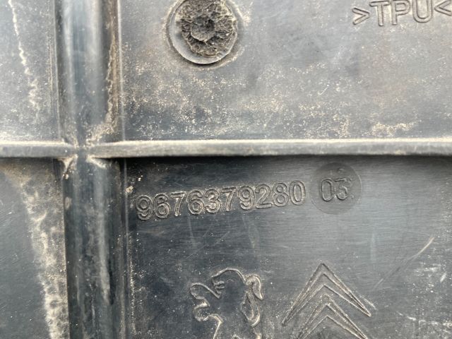 bontott CITROËN C4 PICASSO Akkumulátor Tartó