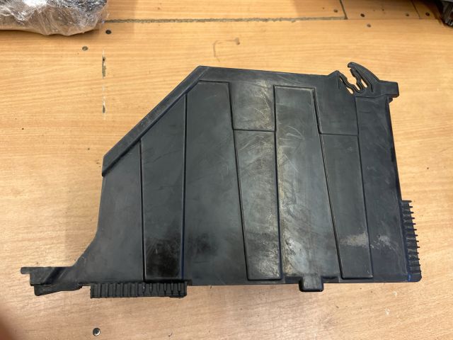 bontott CITROËN C4 PICASSO Akkumulátor Tartó