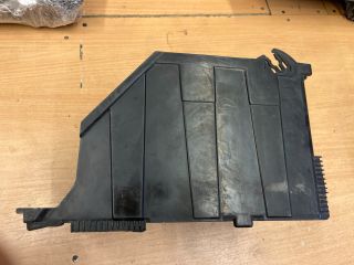 bontott CITROËN C4 PICASSO Akkumulátor Tartó