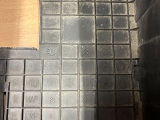 bontott CITROËN C4 PICASSO Akkumulátor Tartó