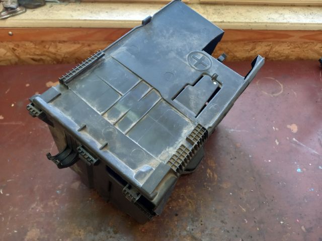 bontott CITROËN C4 PICASSO Akkumulátor Tartó