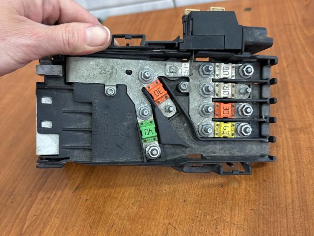 bontott CITROËN C4 PICASSO Akkumulátor Vezérlő Panel