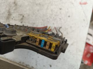 bontott CITROËN C4 PICASSO Akkumulátor Vezérlő Panel