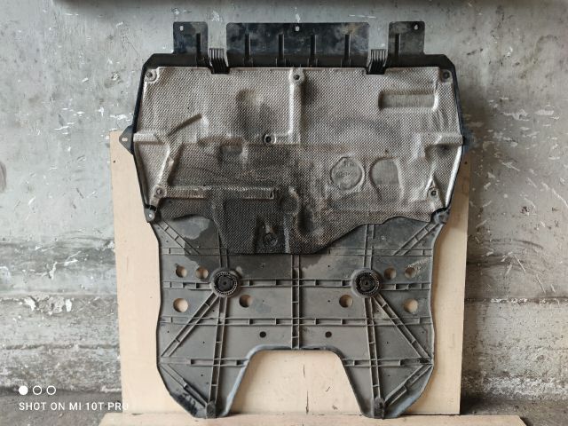 bontott CITROËN C4 PICASSO Alsó Motorburkolat