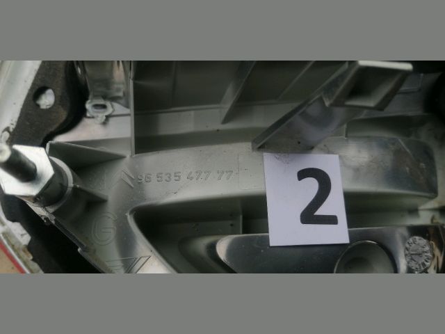 bontott CITROËN C4 PICASSO Bal Belső Hátsó Lámpa