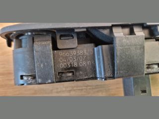 bontott CITROËN C4 PICASSO Bal első Ablakemelő Kapcsoló