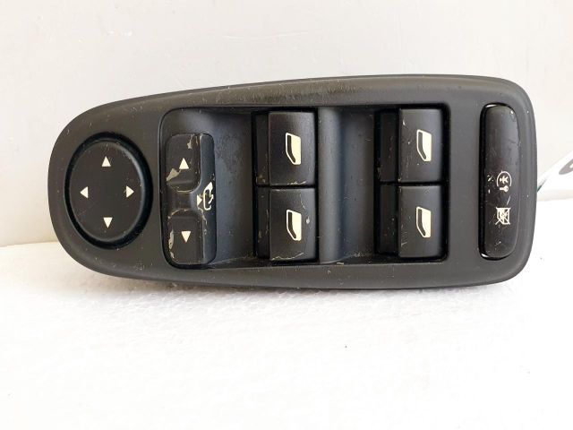 bontott CITROËN C4 PICASSO Bal első Ablakemelő Kapcsoló