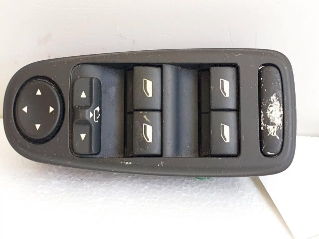 bontott CITROËN C4 PICASSO Bal első Ablakemelő Kapcsoló