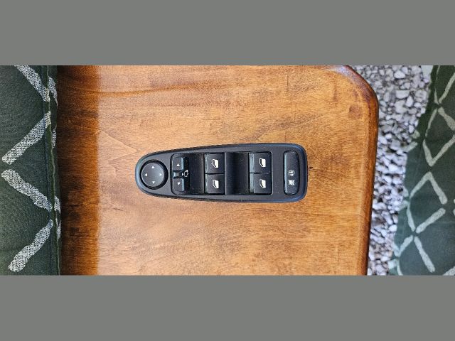 bontott CITROËN C4 PICASSO Bal első Ablakemelő Kapcsoló