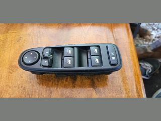 bontott CITROËN C4 PICASSO Bal első Ablakemelő Kapcsoló