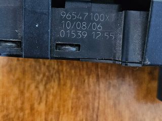 bontott CITROËN C4 PICASSO Bal első Ablakemelő Kapcsoló