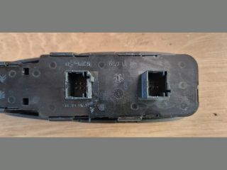 bontott CITROËN C4 PICASSO Bal első Ablakemelő Kapcsoló